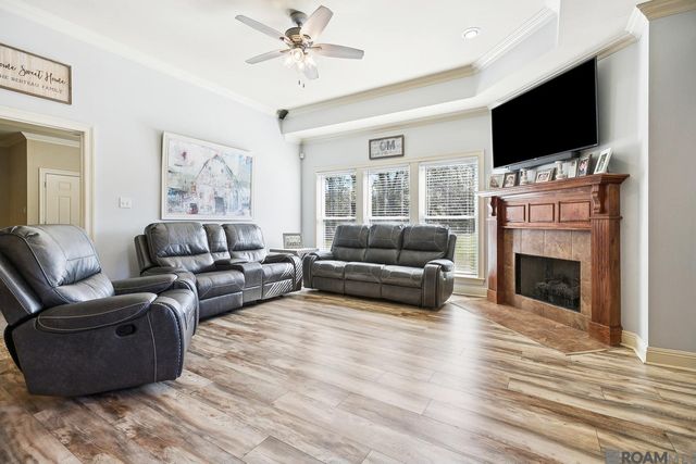 12292 Dutchtown Villa Dr, Geismar, LA 70734