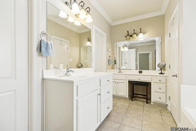 12292 Dutchtown Villa Dr, Geismar, LA 70734