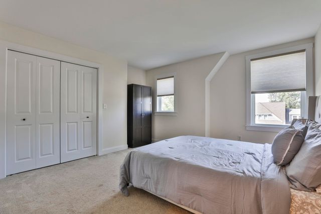 76 Grouse Run, Pelham, NH 03076