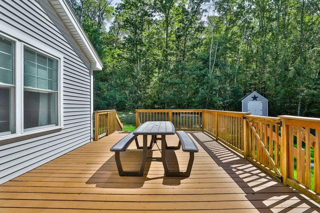 76 Grouse Run, Pelham, NH 03076