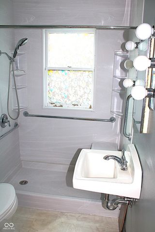 181 W Broadway Street, Danville, IN 46122