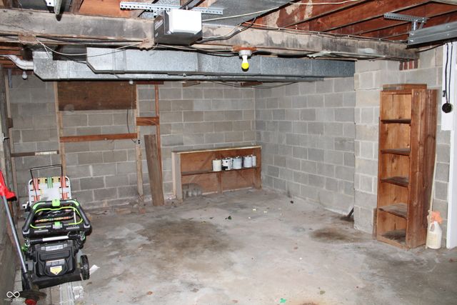 181 W Broadway Street, Danville, IN 46122