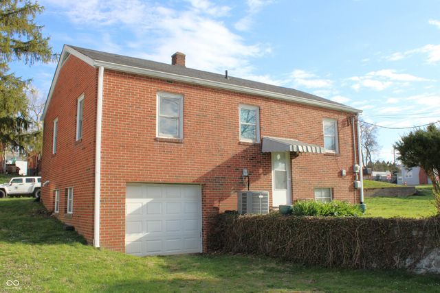 181 W Broadway Street, Danville, IN 46122