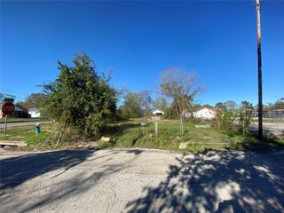 4329 Bond Street, Houston, TX 77026