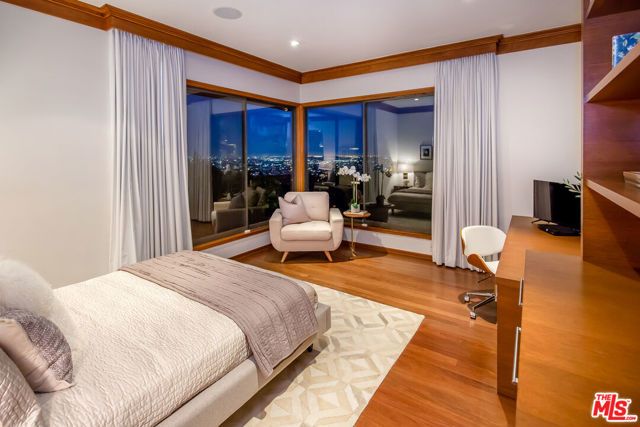 1131 Miradero Road, Beverly Hills, CA 90210