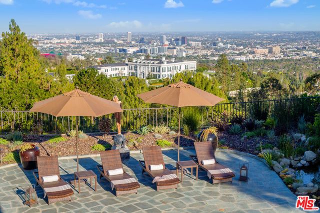 1131 Miradero Road, Beverly Hills, CA 90210