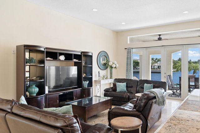 3219 Karen Drive, Delray Beach, FL 33483