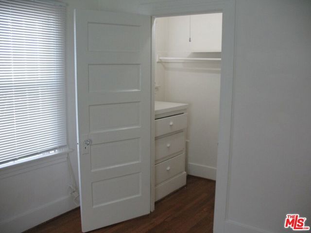 5416 Barton Avenue, Los Angeles, CA 90038