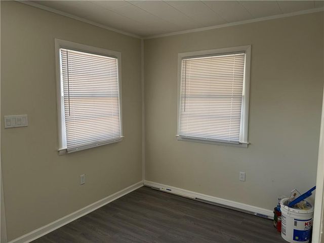 126 S Willow Avenue, Sugar Creek, MO 64053