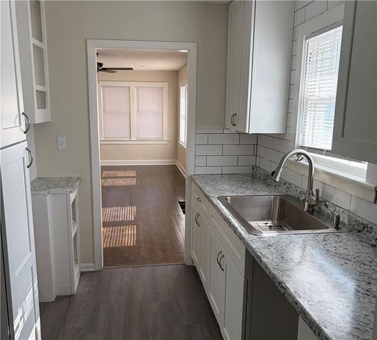126 S Willow Avenue, Sugar Creek, MO 64053