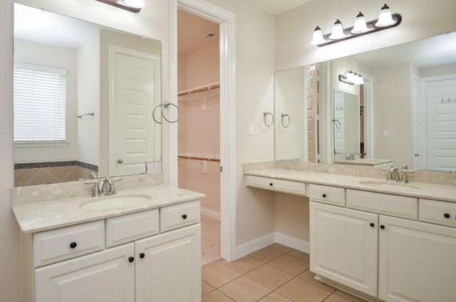 8407 Rocky Bend Lane, Pearland, TX 77584