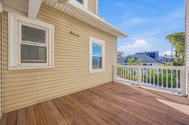 28 Vine Ave 28, Quincy, MA 02169