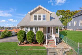 28 Vine Ave 28, Quincy, MA 02169