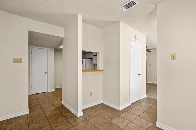 13309 Saddlebrook TRL A, Austin, TX 78729