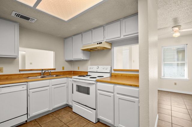 13309 Saddlebrook TRL A, Austin, TX 78729