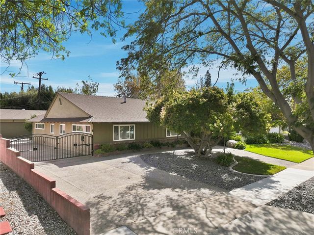 838 Maryhurst, Claremont, CA 91711