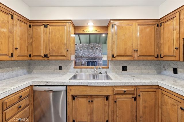 838 Maryhurst, Claremont, CA 91711