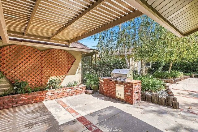 838 Maryhurst, Claremont, CA 91711