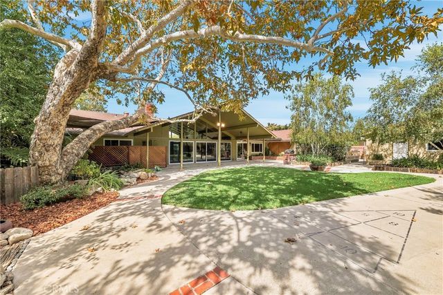 838 Maryhurst, Claremont, CA 91711