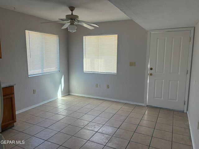 7142 Dale Road 1, El Paso, TX 79915