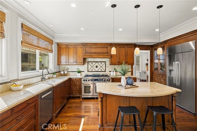 10 Brentano, Laguna Hills, CA 92679