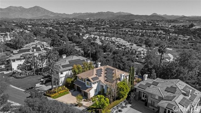 10 Brentano, Laguna Hills, CA 92679