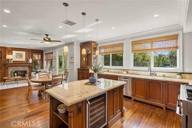 10 Brentano, Laguna Hills, CA 92679