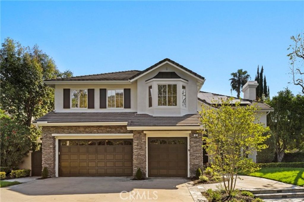 10 Brentano, Laguna Hills, CA 92679