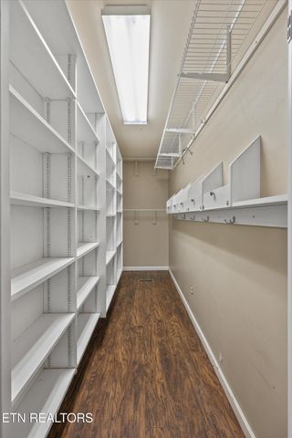 324 Wardley Rd, Knoxville, TN 37934