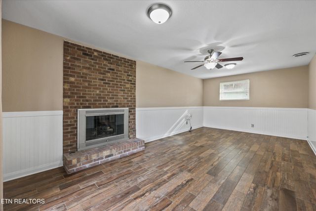 324 Wardley Rd, Knoxville, TN 37934