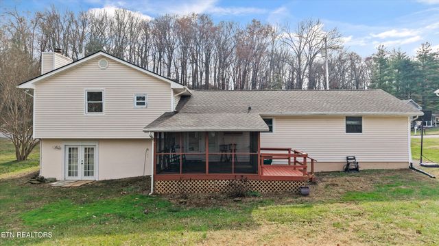 324 Wardley Rd, Knoxville, TN 37934