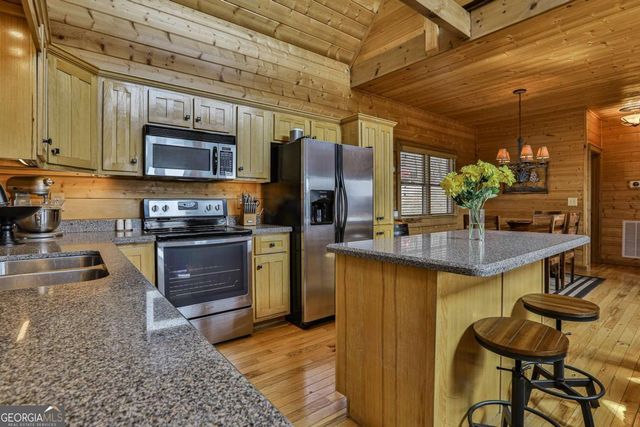 268 Oak Ledge Road, Morganton, GA 30560