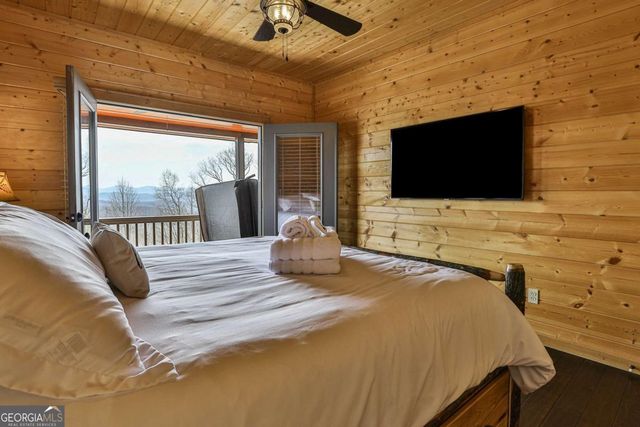 268 Oak Ledge Road, Morganton, GA 30560