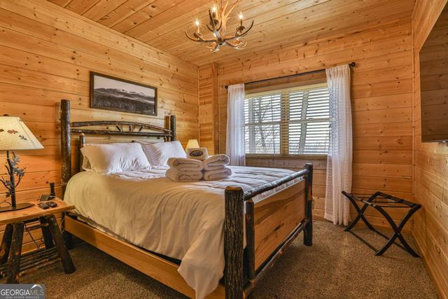 268 Oak Ledge Road, Morganton, GA 30560