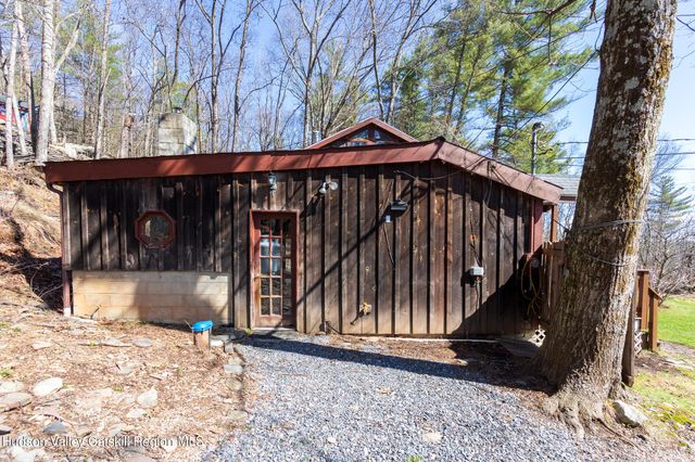 62 Grassy Ridge Road, Olivebridge, NY 12461