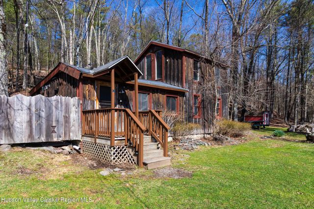 62 Grassy Ridge Road, Olivebridge, NY 12461
