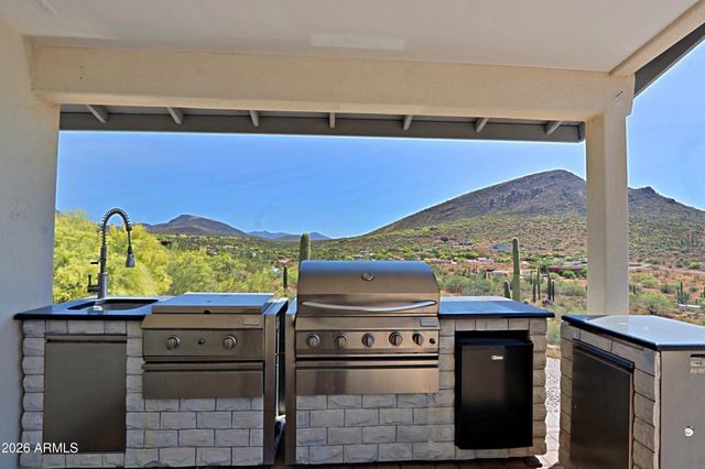 42825 N 17TH Place, New River, AZ 85087