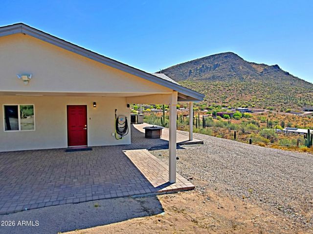 42825 N 17TH Place, New River, AZ 85087