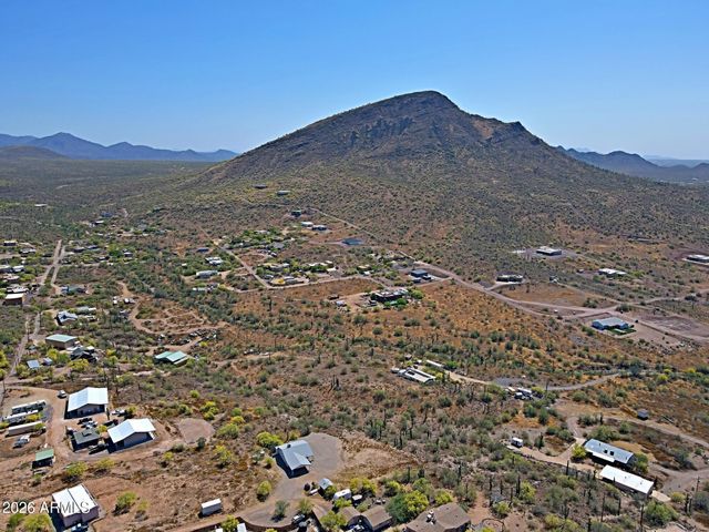 42825 N 17TH Place, New River, AZ 85087