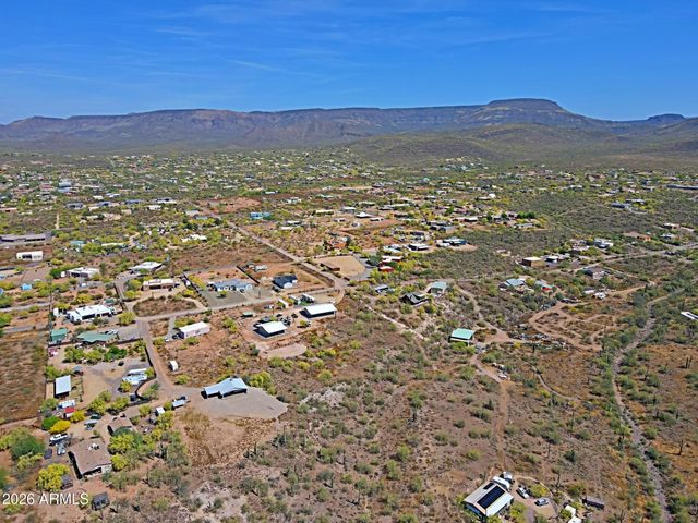 42825 N 17TH Place, New River, AZ 85087