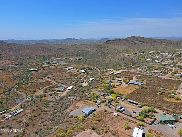 42825 N 17TH Place, New River, AZ 85087