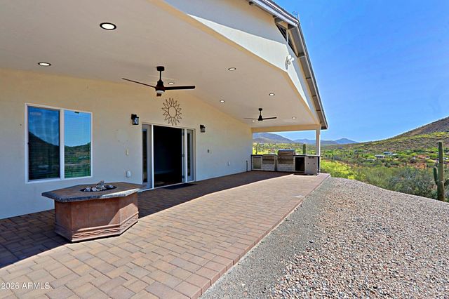 42825 N 17TH Place, New River, AZ 85087