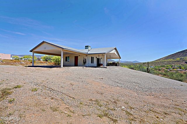 42825 N 17TH Place, New River, AZ 85087