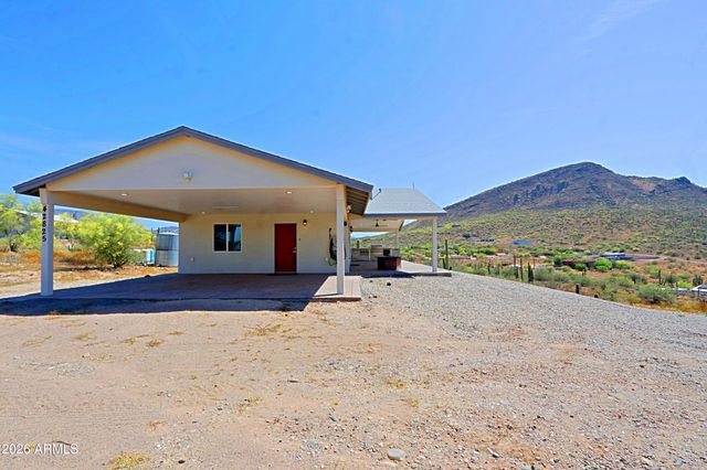 42825 N 17TH Place, New River, AZ 85087