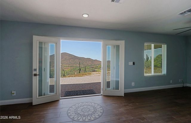 42825 N 17TH Place, New River, AZ 85087