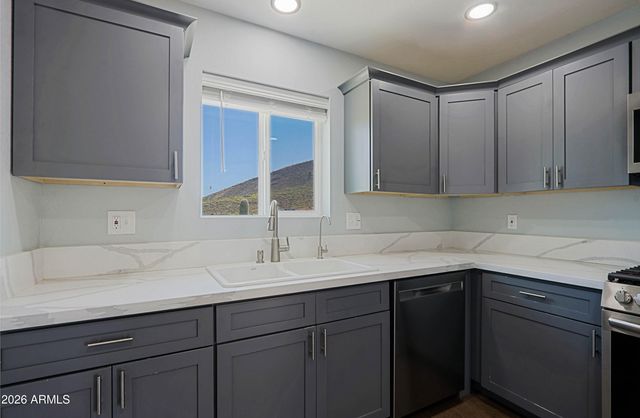 42825 N 17TH Place, New River, AZ 85087