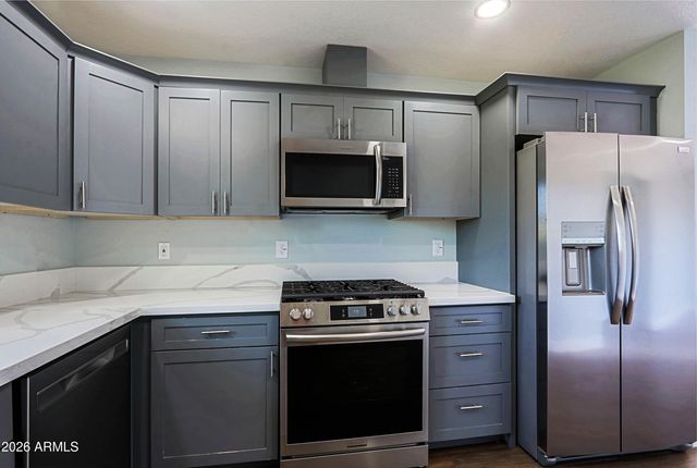 42825 N 17TH Place, New River, AZ 85087