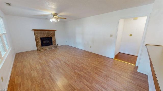 812 Bishop CT, Newport News, VA 23602