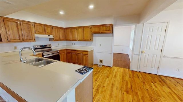 812 Bishop CT, Newport News, VA 23602