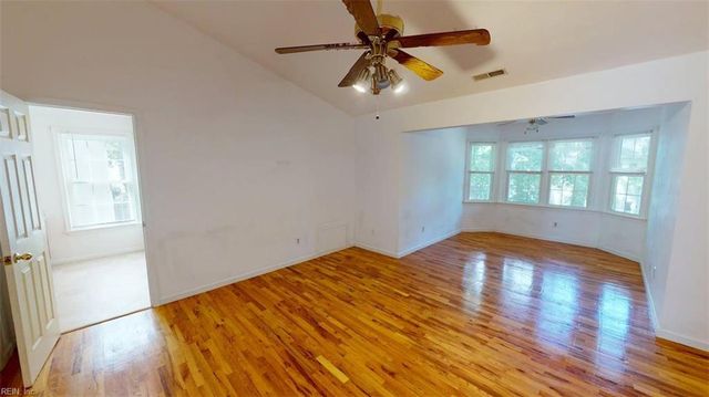 812 Bishop CT, Newport News, VA 23602